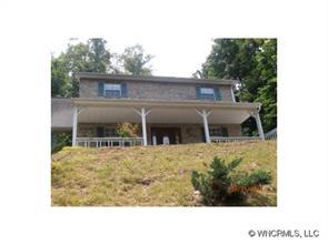 804 Summit Farm Ln., Hendersonville, NC 28739