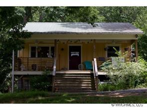 59 New Salem Rd., Swannanoa, NC 28778
