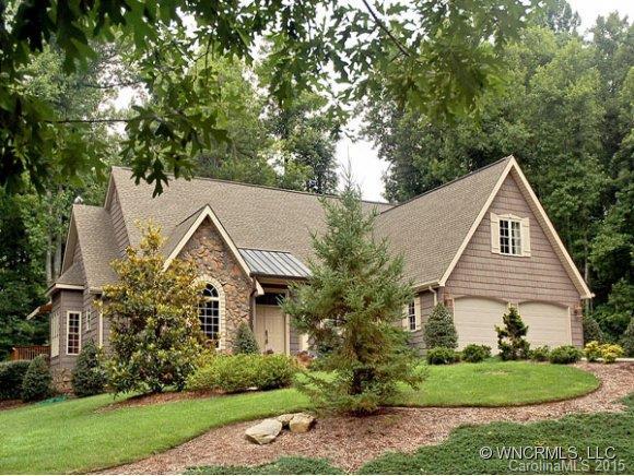 208 Beechwood Circle, Hendersonville, NC 28739