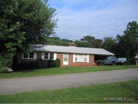 215 Barton Road, Asheville, NC 28804