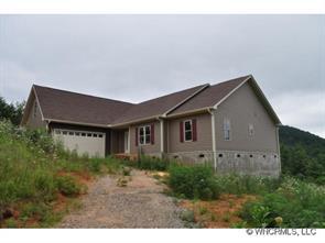 17 Lancaster Ln., Weaverville, NC 28787