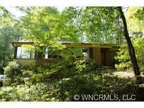 407 Deerhaven Lane, Hendersonville, NC 28791