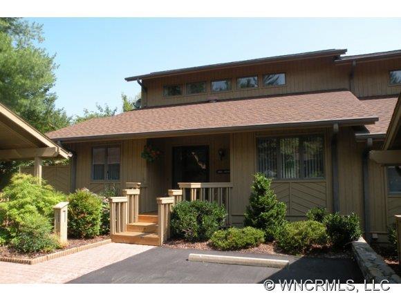 1005 Red Oak Drive, Hendersonville, NC 28791