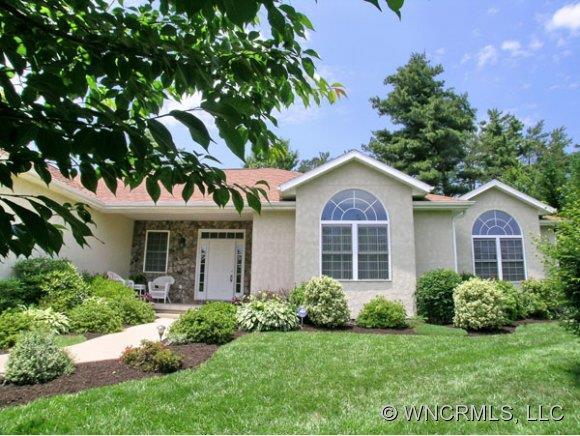 16 Fairway View Drive, Weaverville, NC 28787