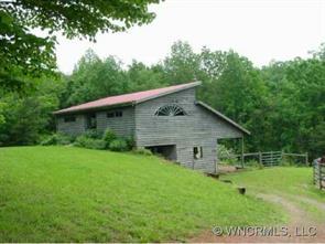 794 Blackwood Rd., Columbus, NC 28722