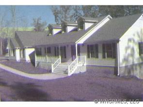 908 White Oak Ln., Columbus, NC 28722