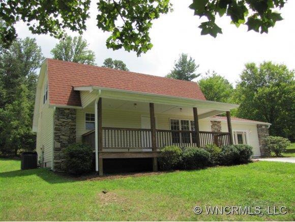 2285 Howard Gap Road, Hendersonville, NC 28792