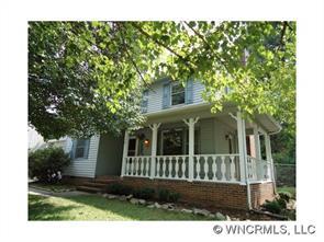 22 Marlwood Ct, Asheville, NC 28804