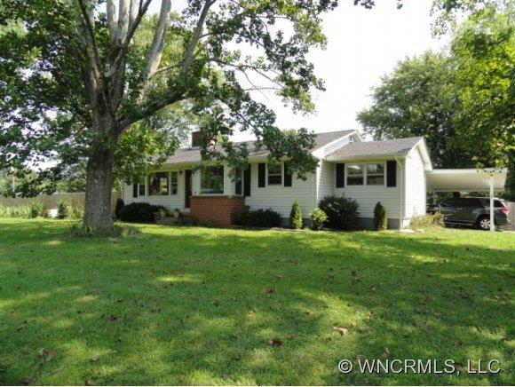 191 Banner Farm Road, Mills River, NC 28759