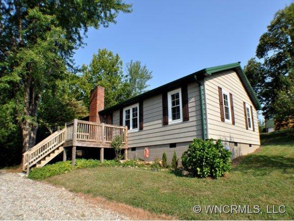 589 Sand Hill Road, Asheville, NC 28806
