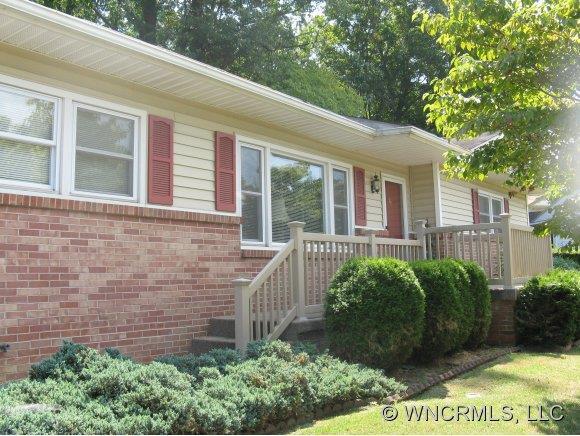 63 Meadow Street, Waynesville, NC 28786