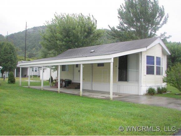 59 Strollers Lane, Waynesville, NC 28785