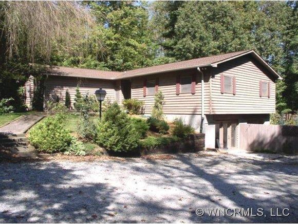 45 Sevier Drive, Hendersonville, NC 28791