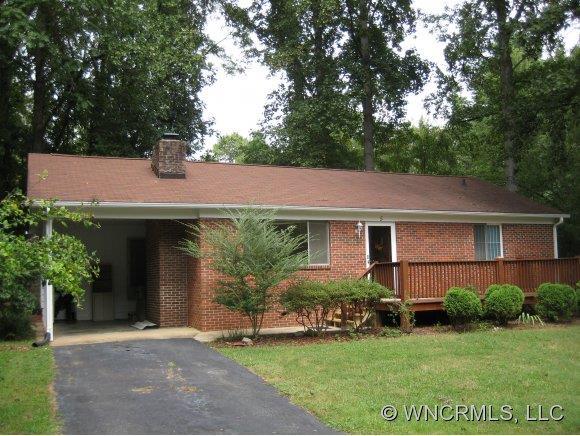 5 Holcombe Drive, Asheville, NC 28806