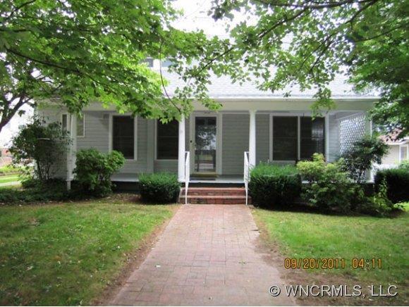 116 Church Street, Black Mountain, NC 28711