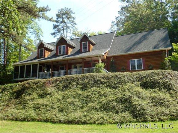 19 Yorkshire Dr, Sylva, NC 28779