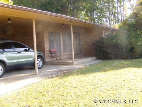 126 Swiss Avenue, Burnsville, NC 28714