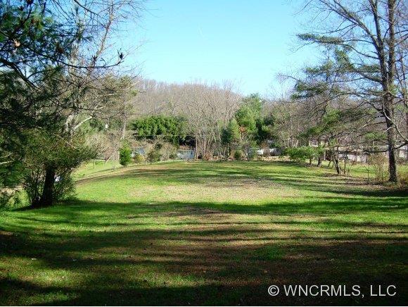 Dalton Clan Lane, Hendersonville, NC 28791