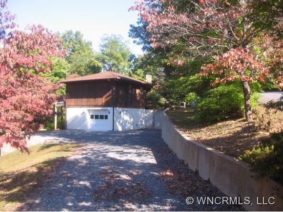 103 Laurel Lane, Lake Lure, NC 28746
