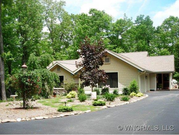 804 Cherrywood Lane, Pisgah Forest, NC 28768