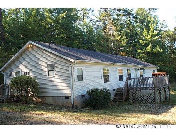 9 Stanfield Rd, Weaverville, NC 28787