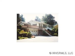 206 Kanuga Heights Lane, Hendersonville, NC 28739