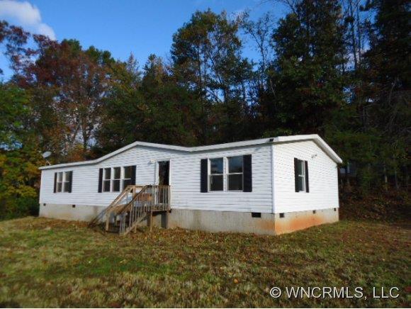 24 Evelyn Acres Dr, Asheville, NC 28806