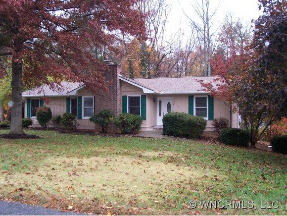 301 Melissa Way, Hendersonville, NC 28791