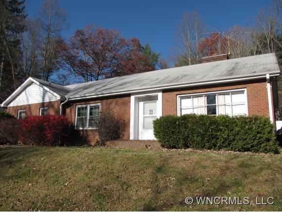 508 Townsend Road, Hendersonville, NC 28792