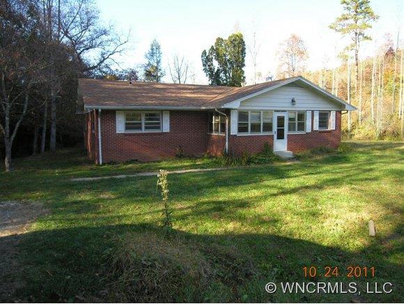 304 Cagle Cove Rd, Sylva, NC 28779