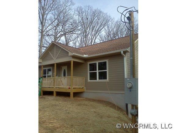 121 Murphy Hill Rd, Weaverville, NC 28787