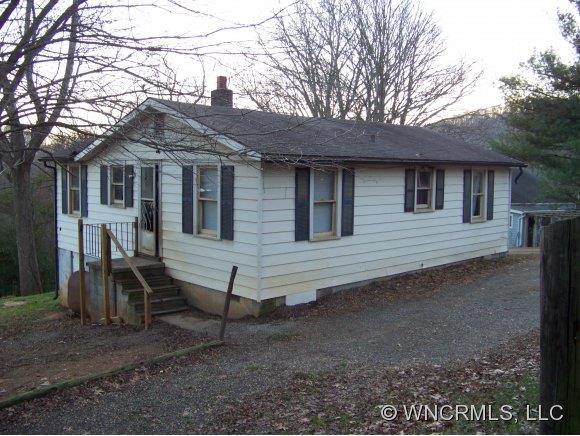 7 Lockwood Lane, Asheville, NC 28806