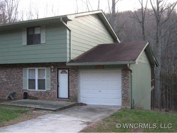 520 Burge Mountain Rd., Hendersonville, NC 28792