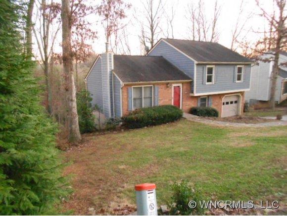 36 Foxberry Drive, Arden, NC 28704