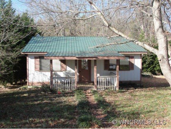 653 Old Holbert Road, Hendersonville, NC 28792