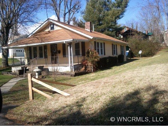 1 Clinton Street, Weaverville, NC 28787