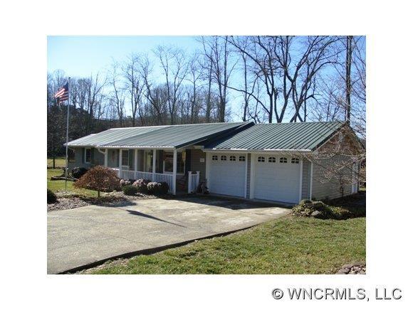 232 Cedar Creek Drive, Hendersonville, NC 28792