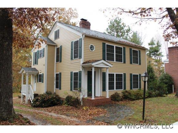 389 Park Ave, Brevard, NC 28712