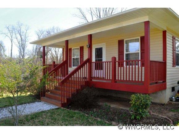 219 E Oakview Rd., Asheville, NC 28806