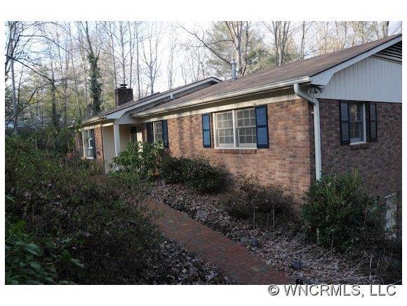 414 Deerhaven Lane, Hendersonville, NC 28791