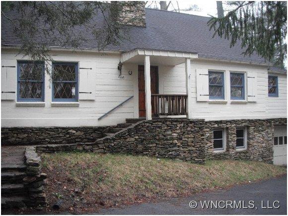 2145 Pisgah Drive, Hendersonville, NC 28791