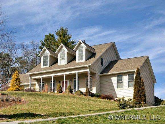 24 Fairway View Drive, Weaverville, NC 28787