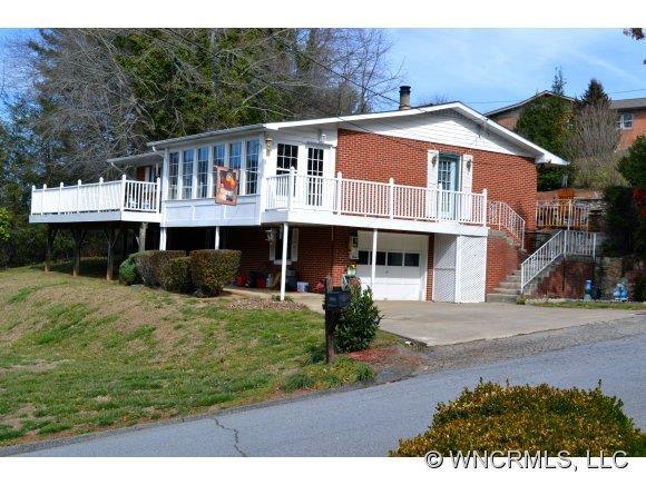 41 Queen Street, Waynesville, NC 28786