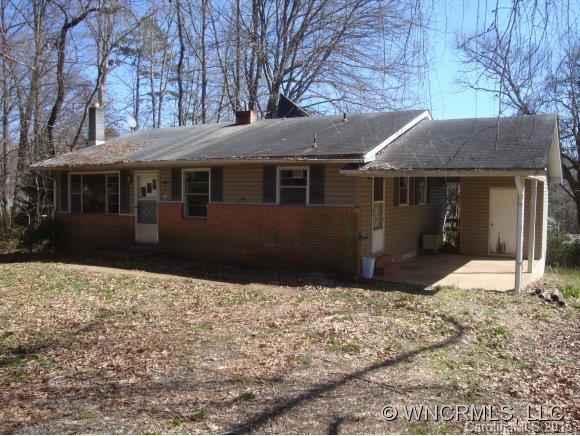 19 Washington Avenue, Brevard, NC 28712