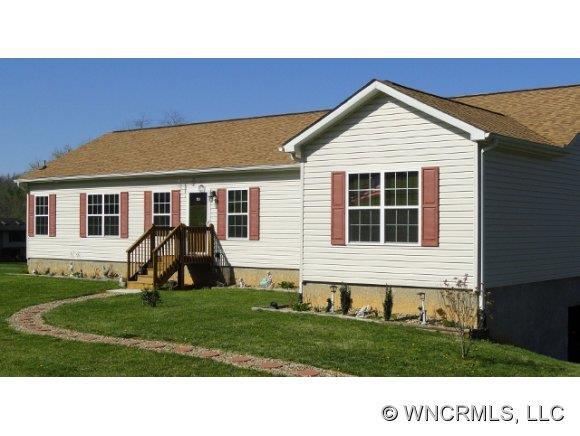 44 Forge Valley Drive, Mills River, NC 28759