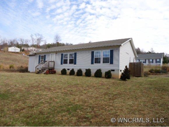 106 Lat Lane, Black Mountain, NC 28711
