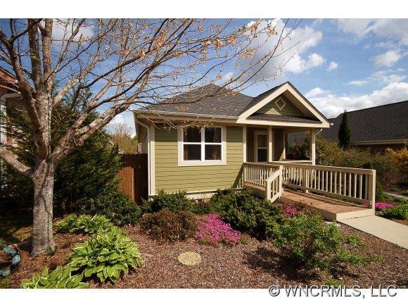 80 Olmsted Ln., Flat Rock, NC 28731