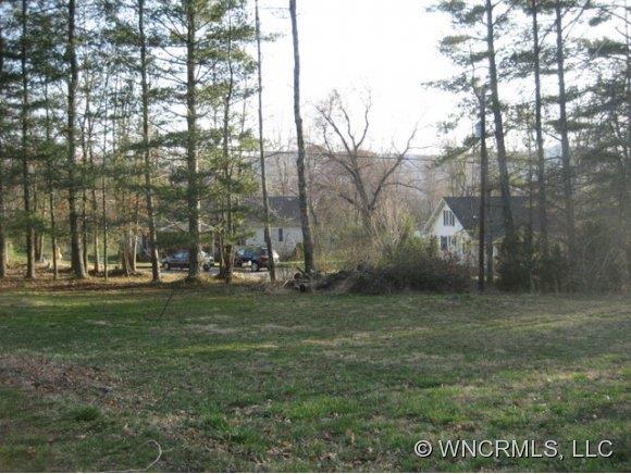 109 Rainbow Ln., Black Mountain, NC 28711