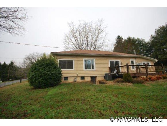 25 Elliot Road, Brevard, NC 28712