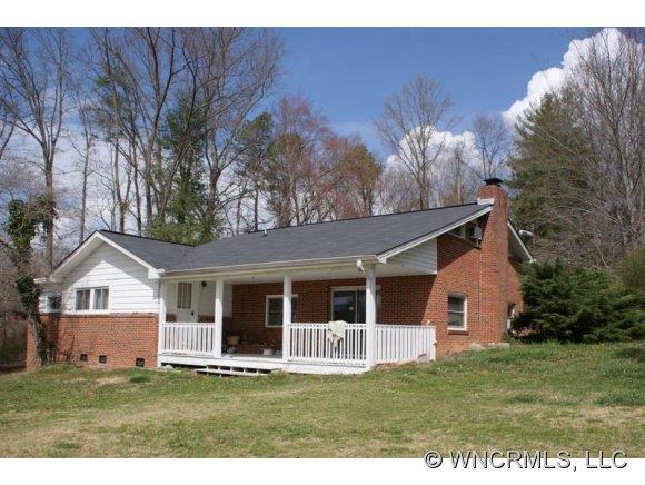323 W. Prince Road, Hendersonville, NC 28792